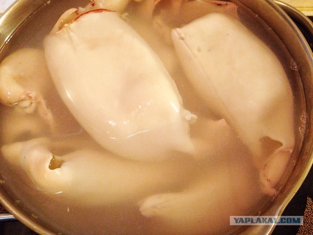 Лапша удон со свининой и кальмарами