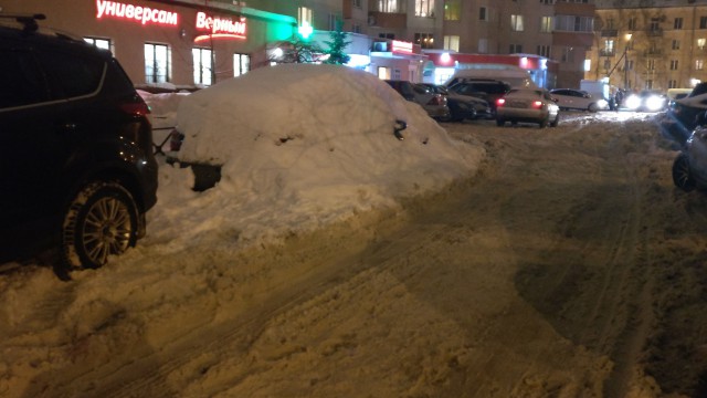 Что творится на дорогах Петербурга после снегопада