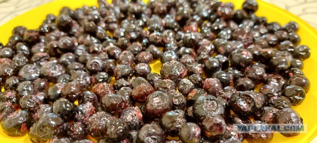 Рулет меренговый