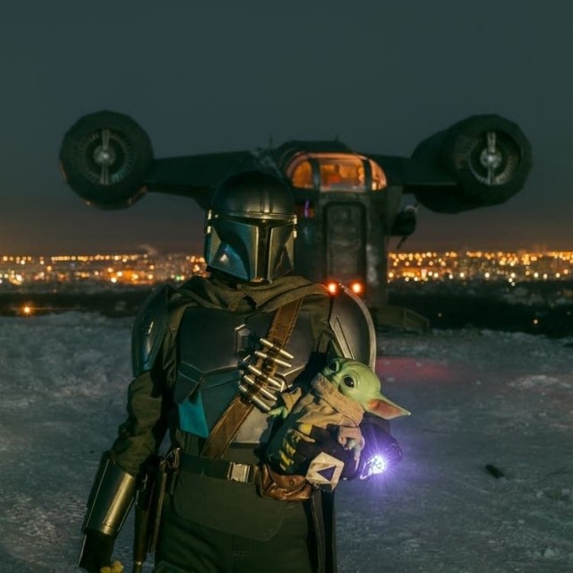 В Якутске местные жители построили космический корабль из сериала «Мандалорец»