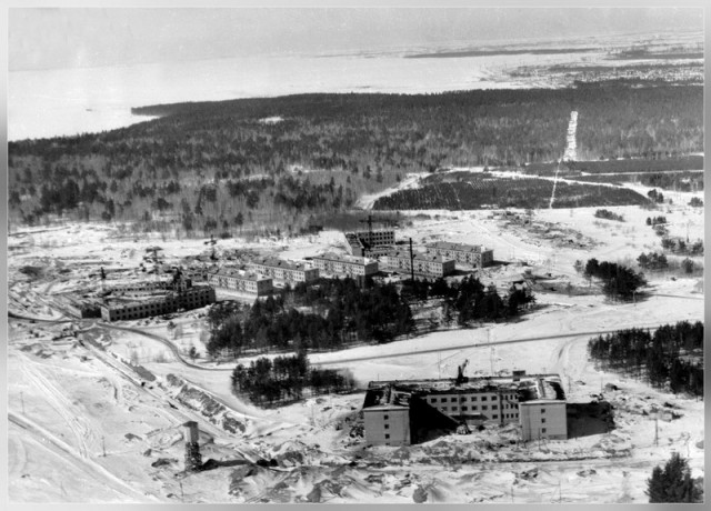 Перекрытие реки Обь при строительстве ГЭС, 1956