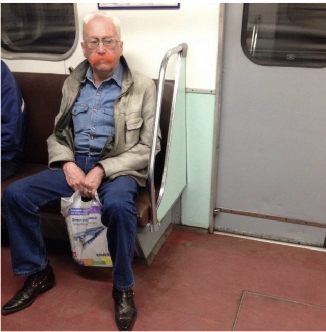Модники из нашего метро на этот вторник