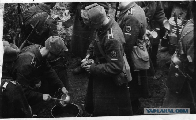 А давайте в честь праздника, выкладывать свои армейские фотки уважаемые яповцы