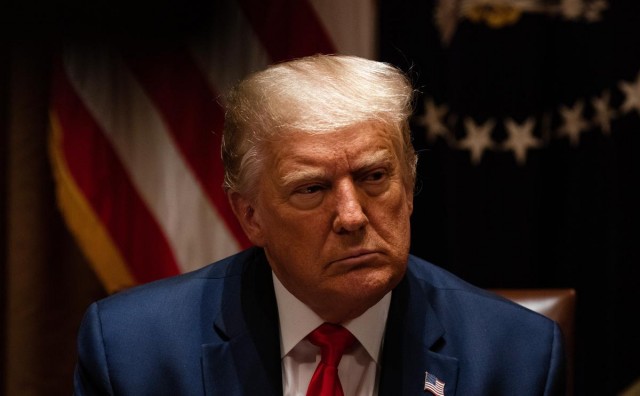 Трамп разочаровался в Путине. Он пообещал Зеленскому столько военной помощи, сколько США смогут позволить.