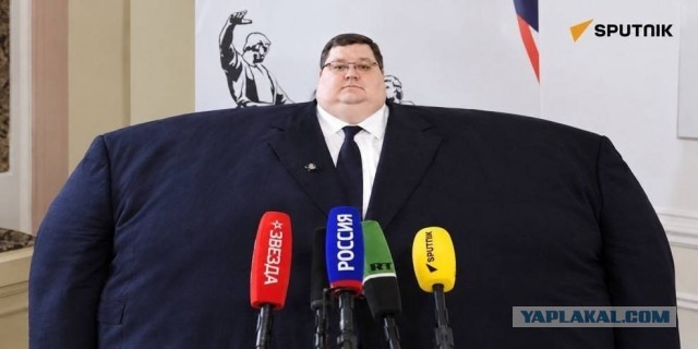 Просто вы не видите, что истинное скрывает костюм!