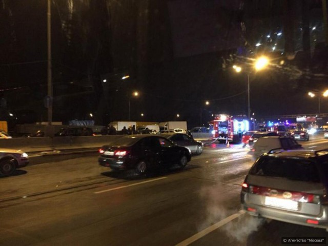 В Сколково на МКАД-е взорвались балоны с газом