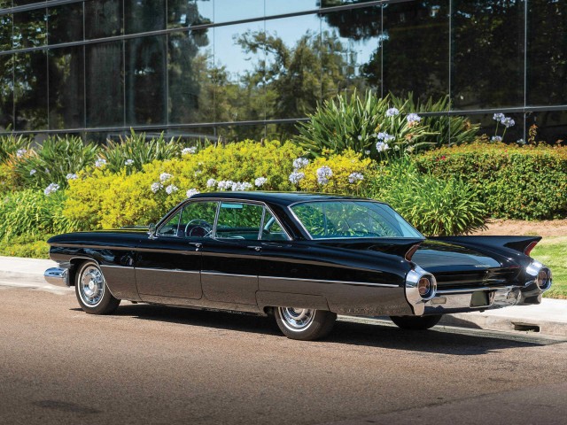 'CadMad' 1959 Cadillac Eldorado Brougham. Своеобразных автофото пост.