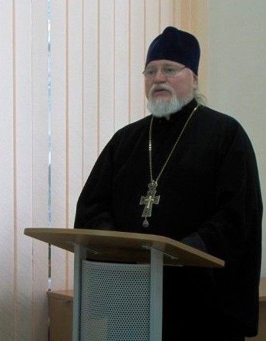 В Тульской области родители 12-летнего мальчика обвиняют батюшку в педофилии: