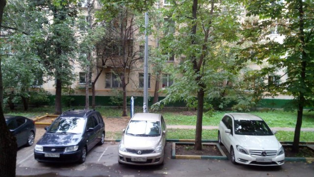Мне нравится смотреть на город из моего окна,