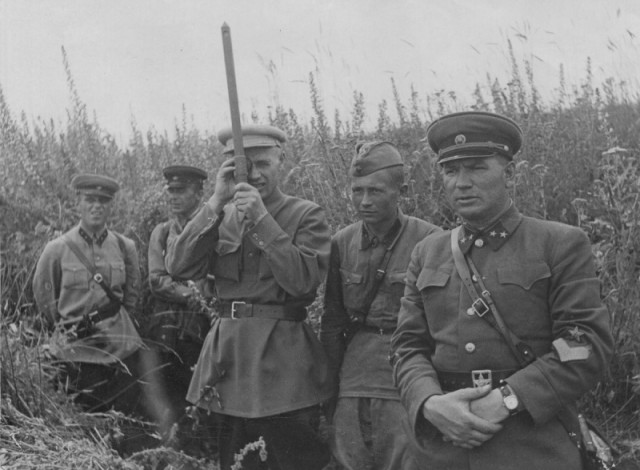 Сухие факты и говорящие фотографии