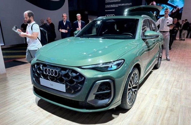 На Парижском автосалоне 2024 года впервые показали новый Audi Q5 2025