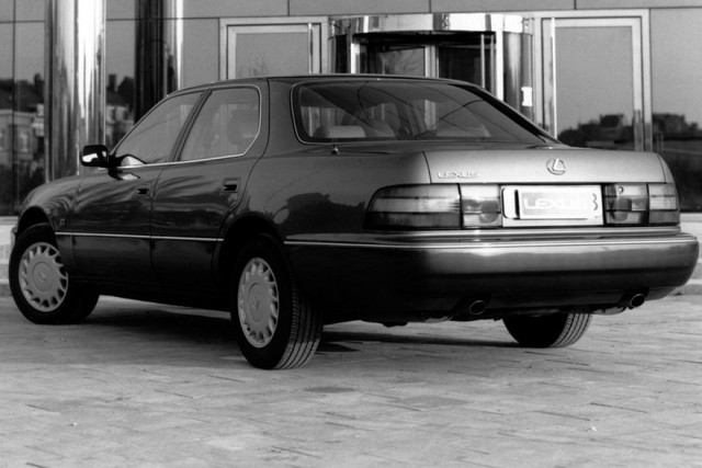 Крушение немецких авторитетов: как Lexus LS 400 покорил рынок США