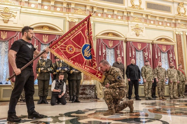 Как правильно носить штаны