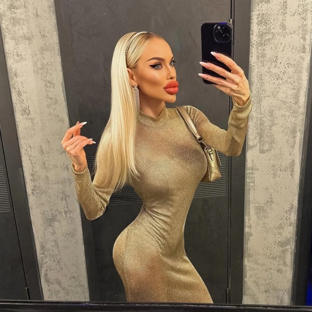 Бомбическая красотка