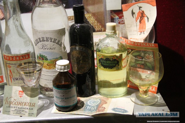 Что пили в Советском Союзе в будни и по праздникам