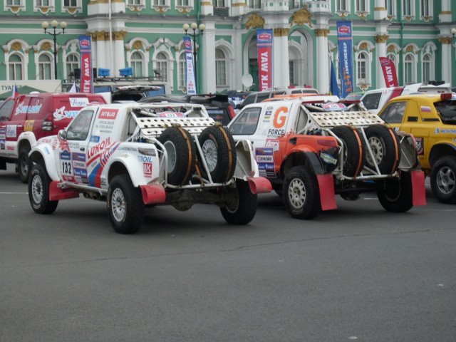 СПб,Дворцовая пл,старт ралли"Шёлковый путь"44фоты