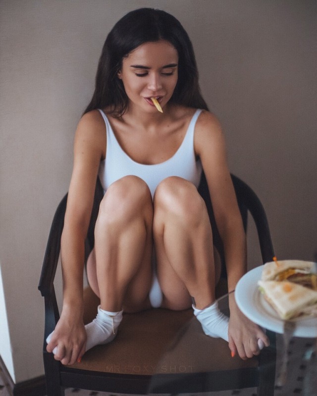 Забавные картинки с девушками