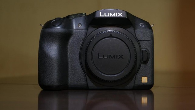 Беззеркалка Panasonic Lumix g6 body