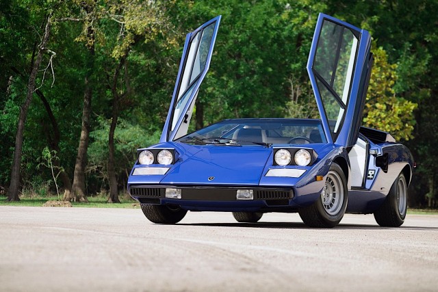 Lamborghini возродила Countach