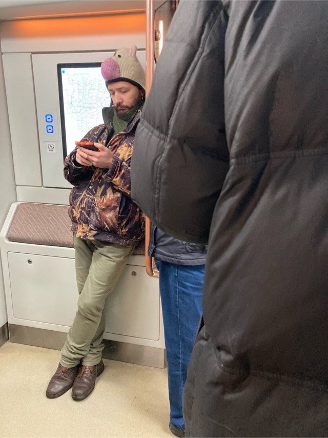 Модники из российского метрополитена