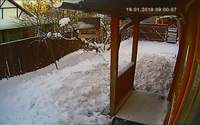 Бюджетное видеонаблюдение в деревенский дом