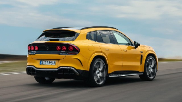 Mercedes-AMG представила электрический кроссовер мощностью до 1169 л.с.