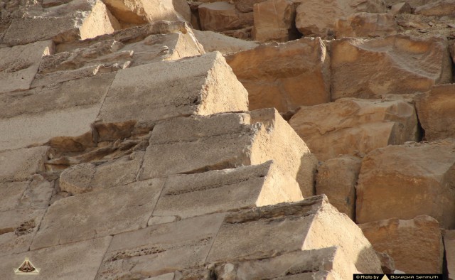 Южная пирамида Дахшурского некрополя в 100 фотографиях