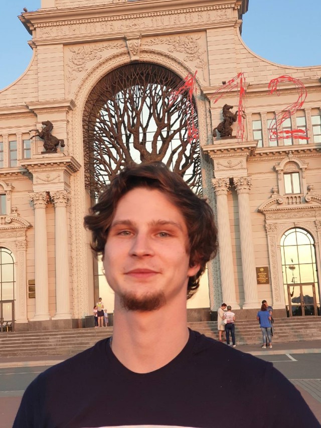 В Троицке мужчина поднял коробку с запиской, предназначавшейся для его дочери