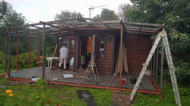 Зачем люди сами обесценивают свою работу?