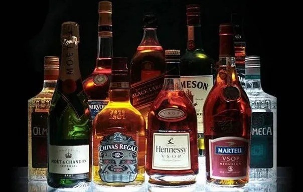 Водка, коньяк, вискарь или самогон?