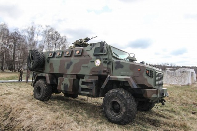 Под Киевом выставка военной техники