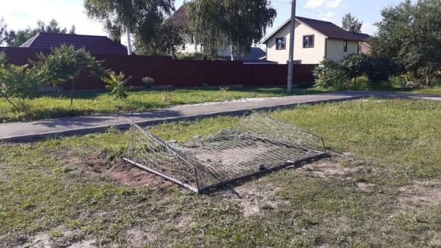 Детская площадка для грустных