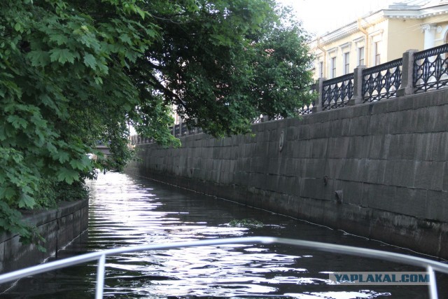По рекам и каналам Петербурга