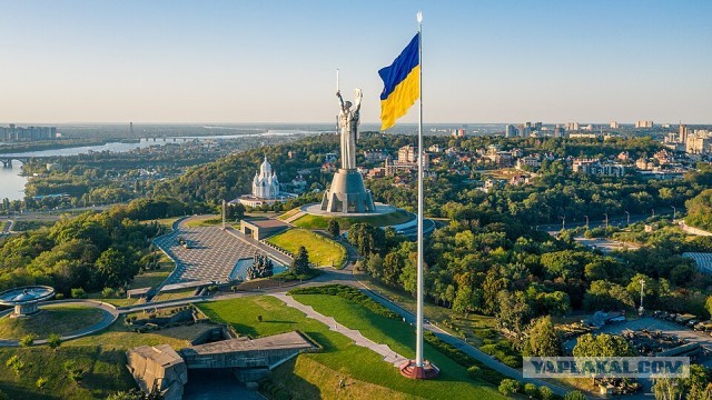 Только в Киеве сейчас более миллиона потребителей без света