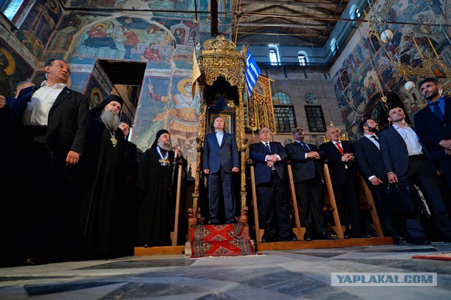 Жители Новосибирска собирают подписи против религиозных шествий в центре города