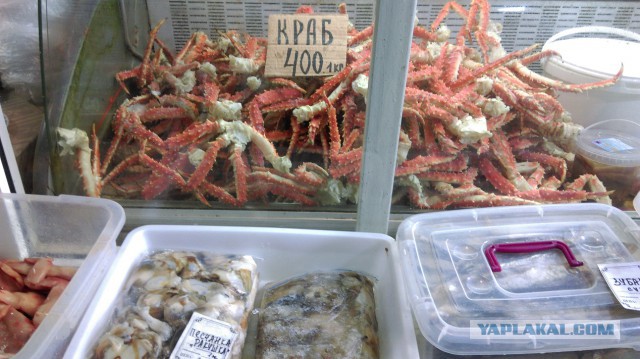 Сколько стоят икра, рыба и крабы на Сахалине