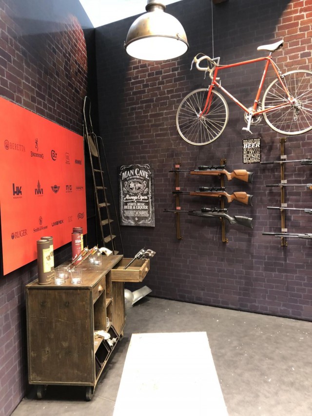 Поездка в Нюрнберг. Оружейная выставка IWA 2018