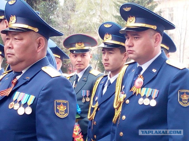 С днём победы! Всех с Праздником, всем мира!