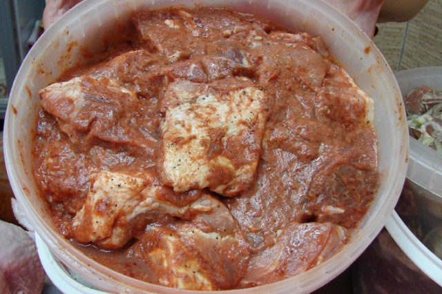 Зачем мариновать шашлык с научной точки зрения