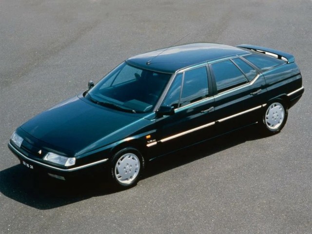 От зубцов и боеприпасов до автомобиля Фантомаса: история и современность Citroën