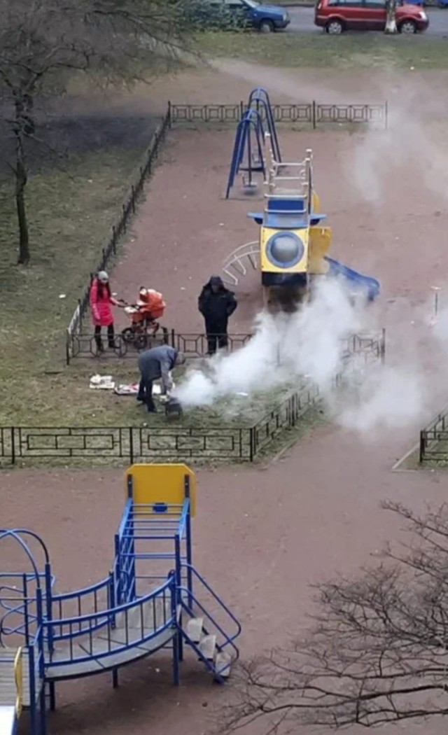 В Питере на мансарде 18-этажного дома произошёл пожар из-за попытки пожарить шашлыки