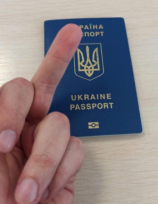 В одном жесте мы видим истинное отношение американских дипломатов, (да и всего западного мира) к нашей стране
