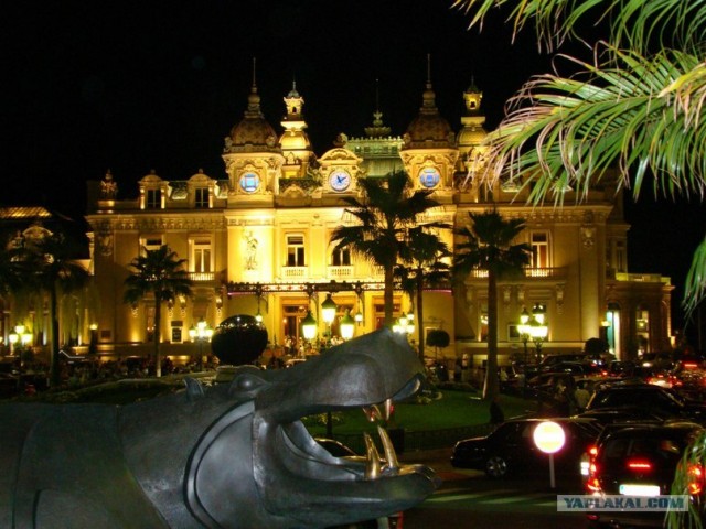 И целого мира мало!