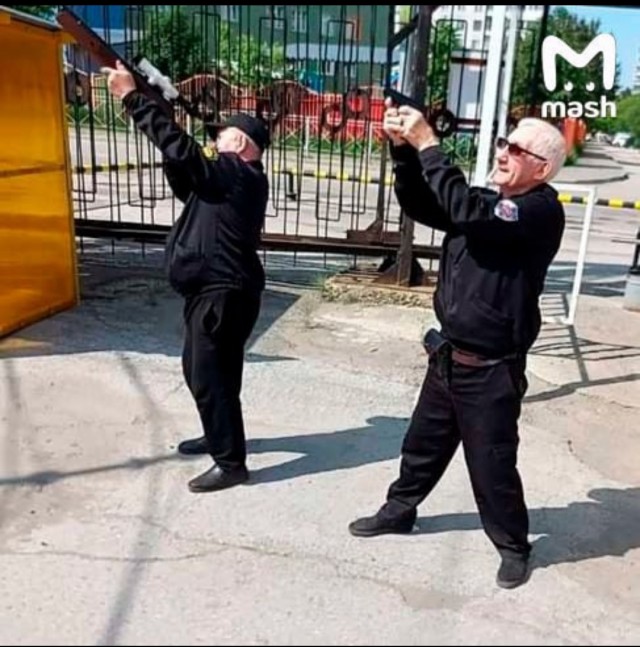 В Новосибирске охранникам «Горэлектротранспорта» выдали табельное оружие для борьбы с БПЛА