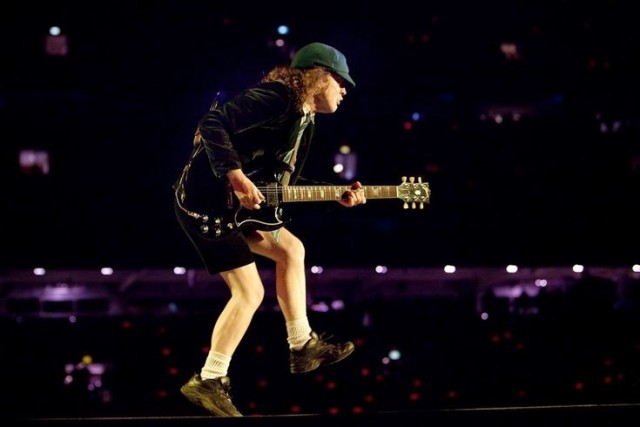 AC⚡DC