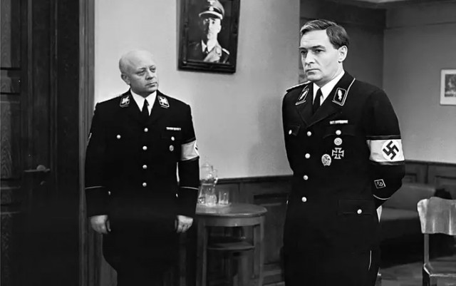 А кого вы любили в советских фильмах?