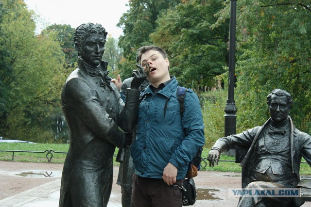 Как правильно фотографироваться с памятниками