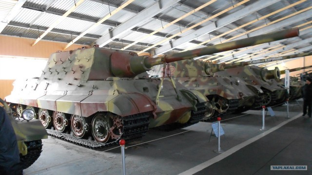 Немецкой военной техники пост.