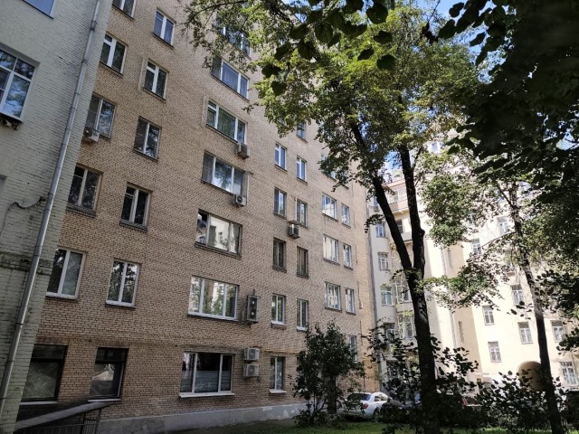 Шляюсь по Москве (задворки Тверской).