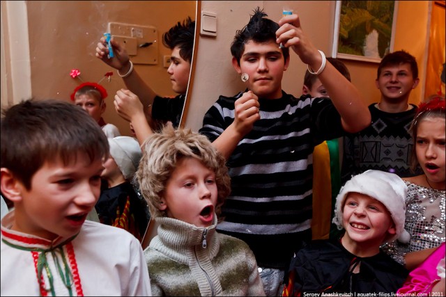 Новогодняя история из детского дома.